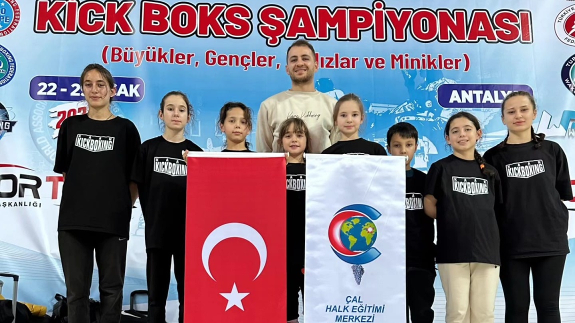 Kick Boks 27 Kiloda Türkiye İkincisi Olduk